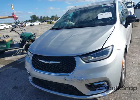 2026 Chrysler Pacifica Select z USA, uszkodzony, nr VIN 2C4RC1BG6TR196955